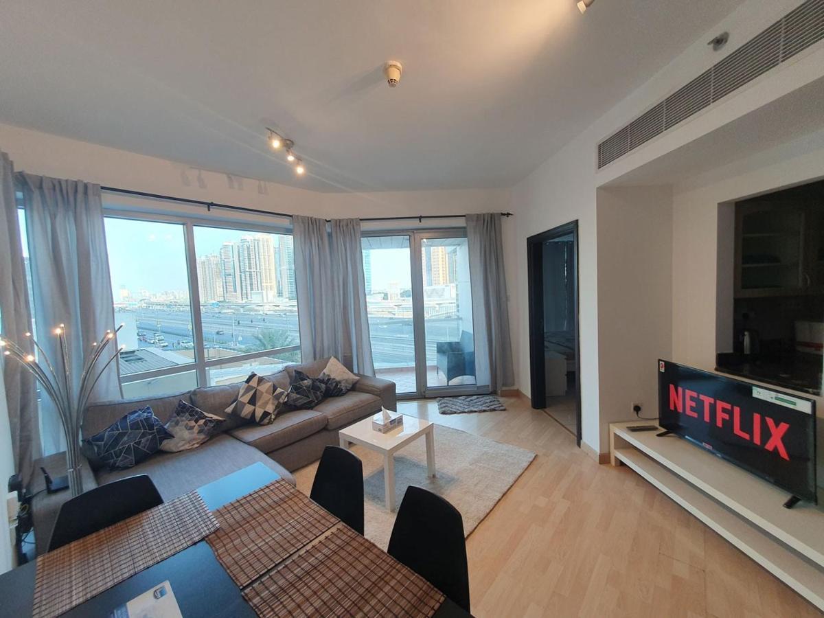 La Riviera Appartement Dubai Buitenkant foto